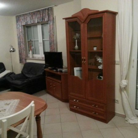 Appartmenthaus Am Bodden Вік-ауф-Рюґен Екстер'єр фото